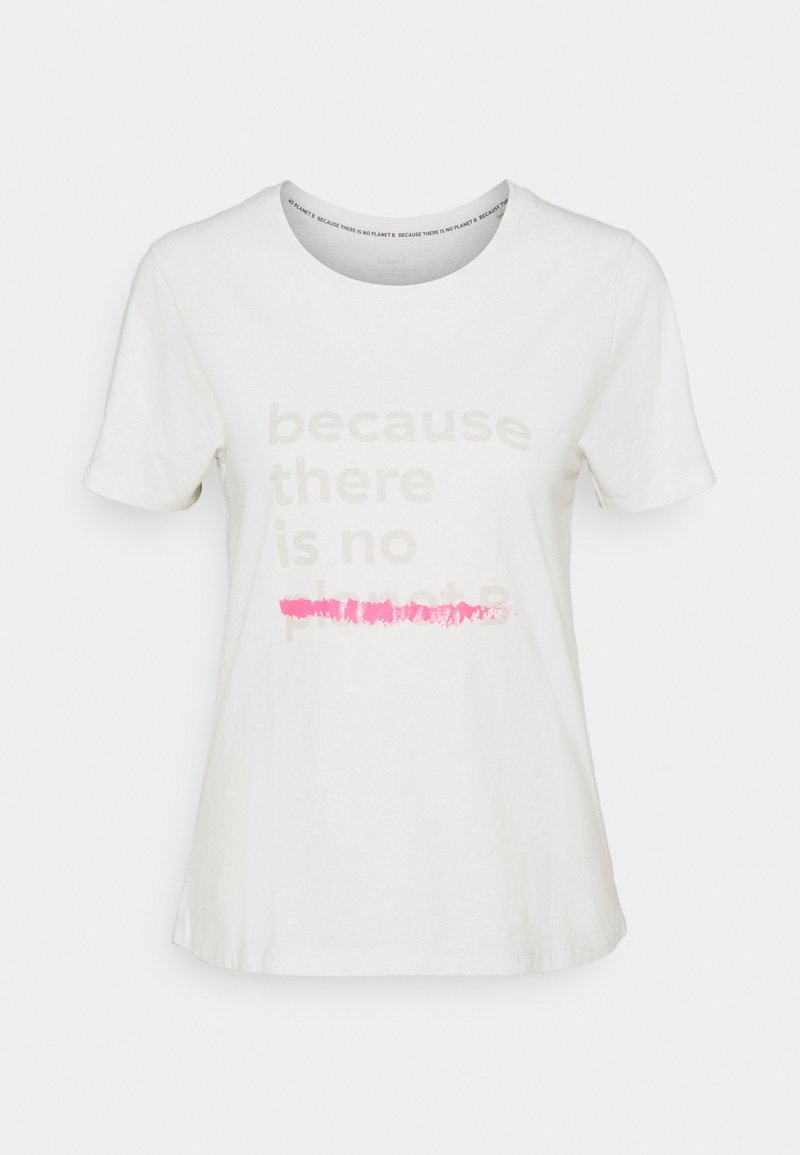 Bílé bavlněné tričko s měkkým kulatým výstřihem, krátkými rukávy a designem textu v světle šedé barvě s růžovým akcentem ve tvaru barevné skvrny.