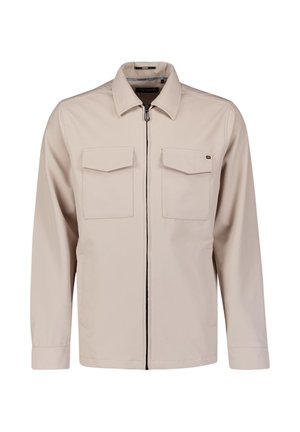 Beige jas met knopen, een klassieke kraag, twee borstzakken en een rits aan de voorkant. Gemaakt van een gladde, lichtgewicht stof.