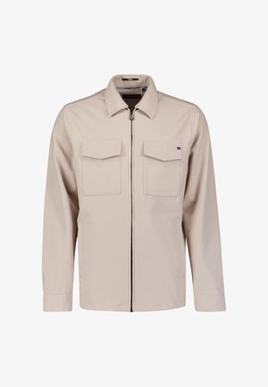 Beige, knöpfbare Jacke mit einem klassischen Kragen, zwei Brusttaschen und einem Reißverschluss vorne. Hergestellt aus einem glatten, leichten Stoff.
