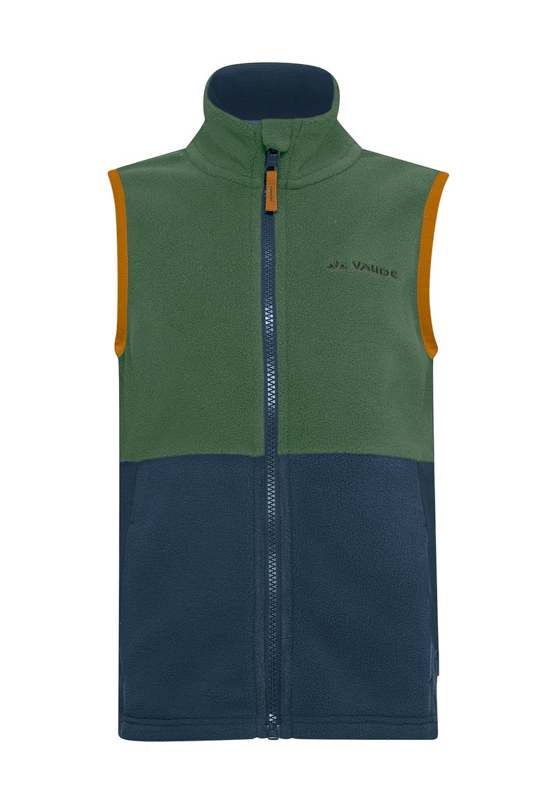 Fleeceväst med hög krage, zippered fram och färgblockerat mönster i grönt, marinblått och oranga accenter. Mjuk textur.