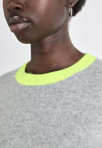 FROM FUTURE Pullover - gris chine fonce