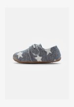 Living Kitzbuhel Klettmodell Sternenwalk Slippers Grau Grey Zalando Co Uk Living Kitzbuhel Klettmodell Sternenwalk Slippers Grau Grey Zalando Co Uk