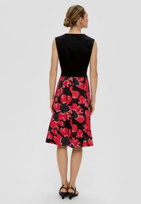 s.Oliver BLACK LABEL - Sukienka letnia