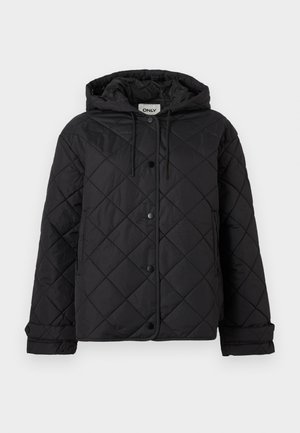 Musta tikattu huppari, jossa edessä nepparit, sivutaskut ja säädettävät hihansuut, suunniteltu lämmöksi ja rentoon käyttöön.