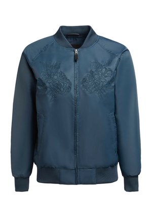 Mėlynas bombonešis su gėlėmis išsiuvinėtomis ant krūtinės, su gumbuotais rankogaliais ir juosmeniu, pagamintas iš lygaus, blizgaus audinio.