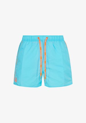 Lichtblauwe zwemshorts met oranje koordjes en zijnaden, met een klein oranje logo op het linkerbeen.