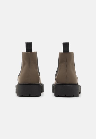 Il Gufo SHOES - Klasične gležnjače - dark beige