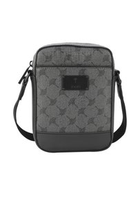 Borsa a tracolla compatta grigia con tessuto a fantasia, bordi neri, tasca frontale con zip e tracolla regolabile.