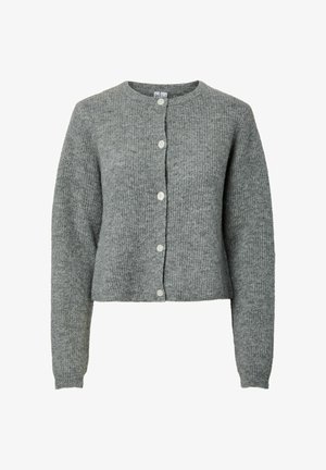 Siva pletena jakna z dolgimi rokavi, okroglo izrezanega vratu in sprednjim zapiranjem na gumbe s petimi belimi gumbi. Mehka tekstura in krojena zasnova.