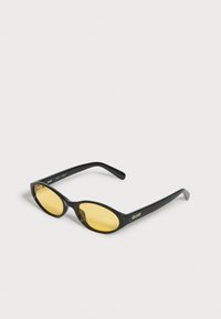 Избран, black/yellow