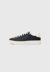 KIERAN - Sportbačiai - black
