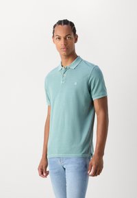 Marc O'Polo SHORT SLEEVE SLITS AT HEM EMBROIDERY - Polokošeľa - midnight moss
