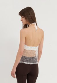 Thumbnail Image 3