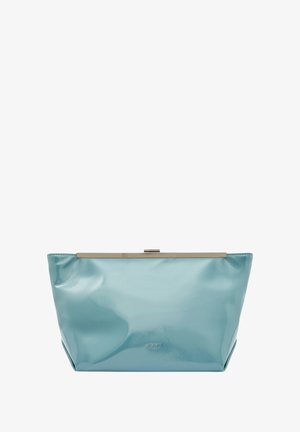 Turkis patentlæder clutchtaske med en metallisk guldforklæde, rektangulær form, glat tekstur, med et subtilt logodesign foran.