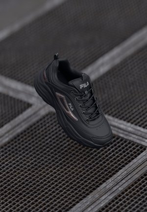 SKYE - Sneakersy niskie