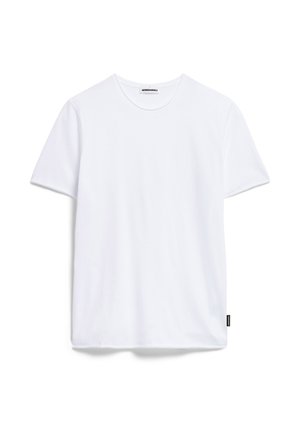 Schlichtes weißes T-Shirt mit kurzen Ärmeln und Rundhalsausschnitt, mit einem kleinen schwarzen Markenschild an der unteren Seitennähte.