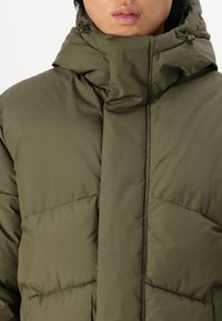 Jack & Jones JJWORLD  oliwkowy