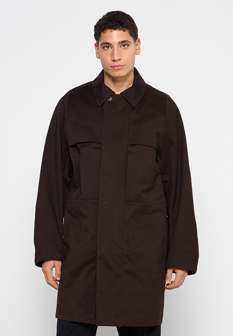 Nike Sportswear Mantel bruin