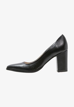 Escarpin noir en cuir pour femme avec un bout pointu et un talon épais de hauteur intermédiaire, présenté en profil droit.