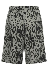 Pantalones cortos de estampado de leopardo hechos de una tela suave, con un fondo gris y estampados negros audaces, y una cinturilla elástica para mayor comodidad.
