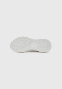 adidas Performance PUREBOOST 5 - Tenisice za cestovno trčanje - white/glow blue/purple burst