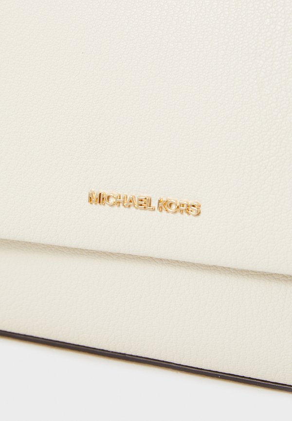 NESSA MESSENGER - Cross body bag - light cream2