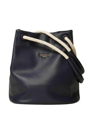 Borsa a secchiello in pelle nera testurizzata con manici a cordoncino intrecciato bianco e piccolo logo Twinset Milano dorato sul davanti.