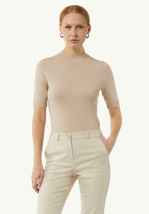 comma, Basic T-shirt - beige