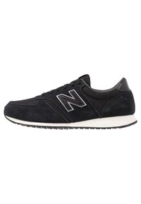 New Balance Sneakers - black