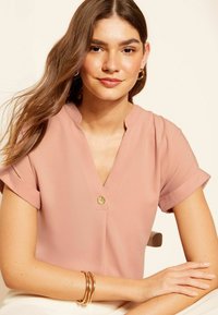 Friends Like These V NECK ROLL SLEEVE BUTTON - Blúz - pink
