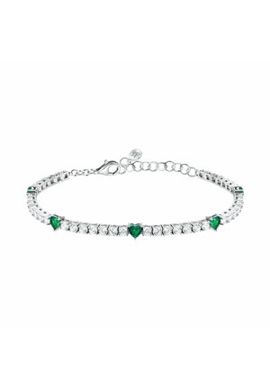 Bracciale d'argento con pietre a forma di cuore alternate trasparenti e verdi, dotato di un gancio e di un'estensione a catena per una lunghezza regolabile.