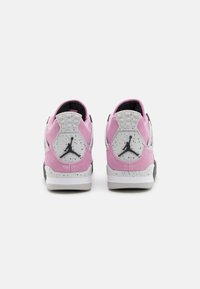 Jordan AIR JORDAN 4 RETRO - Visoki športni copati - orchid/neutral grey/black/white