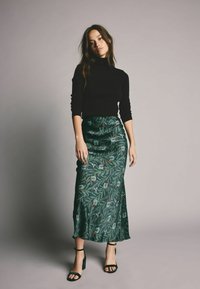 Next REGULAR FIT - PRINTED MIDI - A-Linien-Rock - dark green