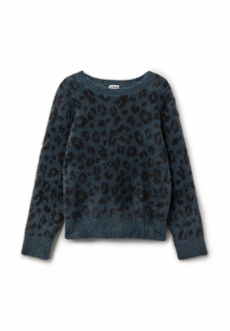 Niebieski, puszysty sweter z długim rękawem, z ciemnym wzorem w panterkę i okrągłym dekoltem, ułożony płasko na białym tle.