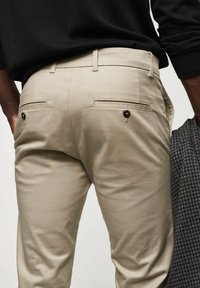 Mango Chinot - beige