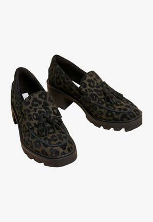 Marks & Spencer, Chaussures de randonnée - khaki
