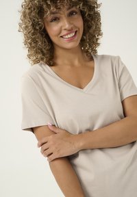 Cream NAIA beżowy