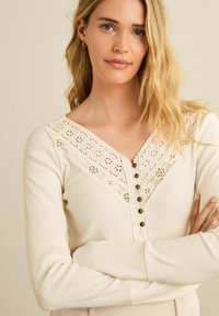 Next LONG SLEEVE V-NECK LACE DETAIL TOP - Langærmet T-shirt - ecru cream