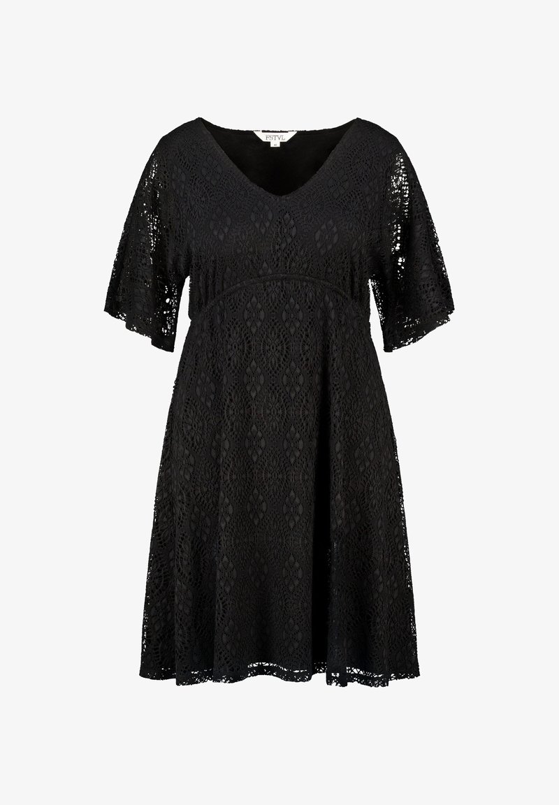 Zwarte kant jurk met een V-hals en korte mouwen. Bevat ingewikkelde patronen en een vloeiende A-lijn vorm. Zachte textuur en gedetailleerde zoom.