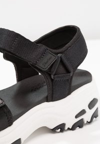 Thumbnail Image 3