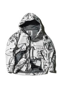Biała kurtka z czarnymi wzorami graficznymi. Posiada kaptur, kieszenie na zamek i lekki, wodoodporny materiał.