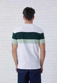 Pier One T-shirts med print - green