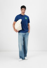 Calvin Klein Jeans LOW RISE BAGGY - Relaxed fit jeans - diamond cove