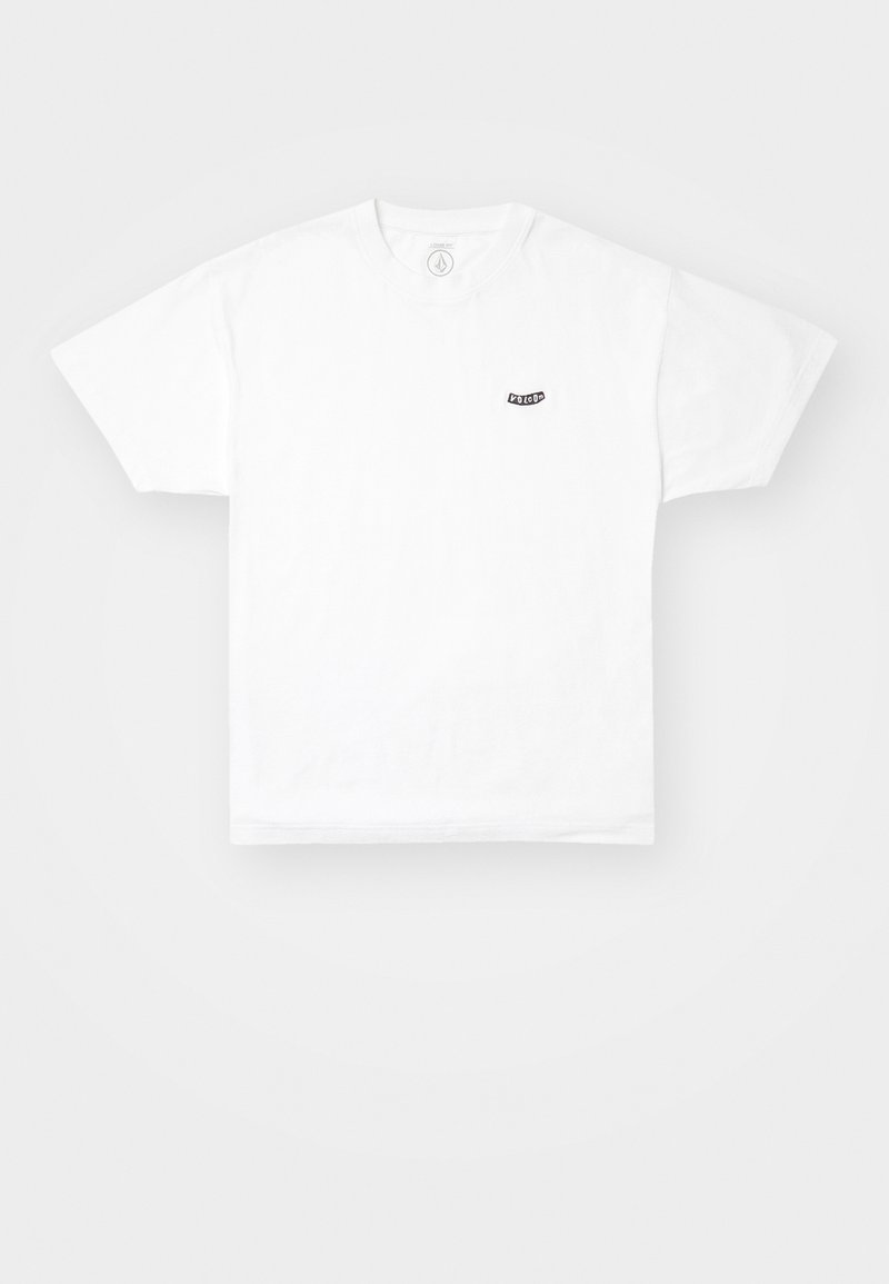 Weißes Baumwoll-T-Shirt mit kurzen Ärmeln, das ein kleines schwarzes Logo auf der Brust und einen runden Halsausschnitt aufweist. Weicher Stoff und lässige Passform.