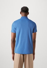 KARL LAGERFELD POLO - Polo marškinėliai - steel blue