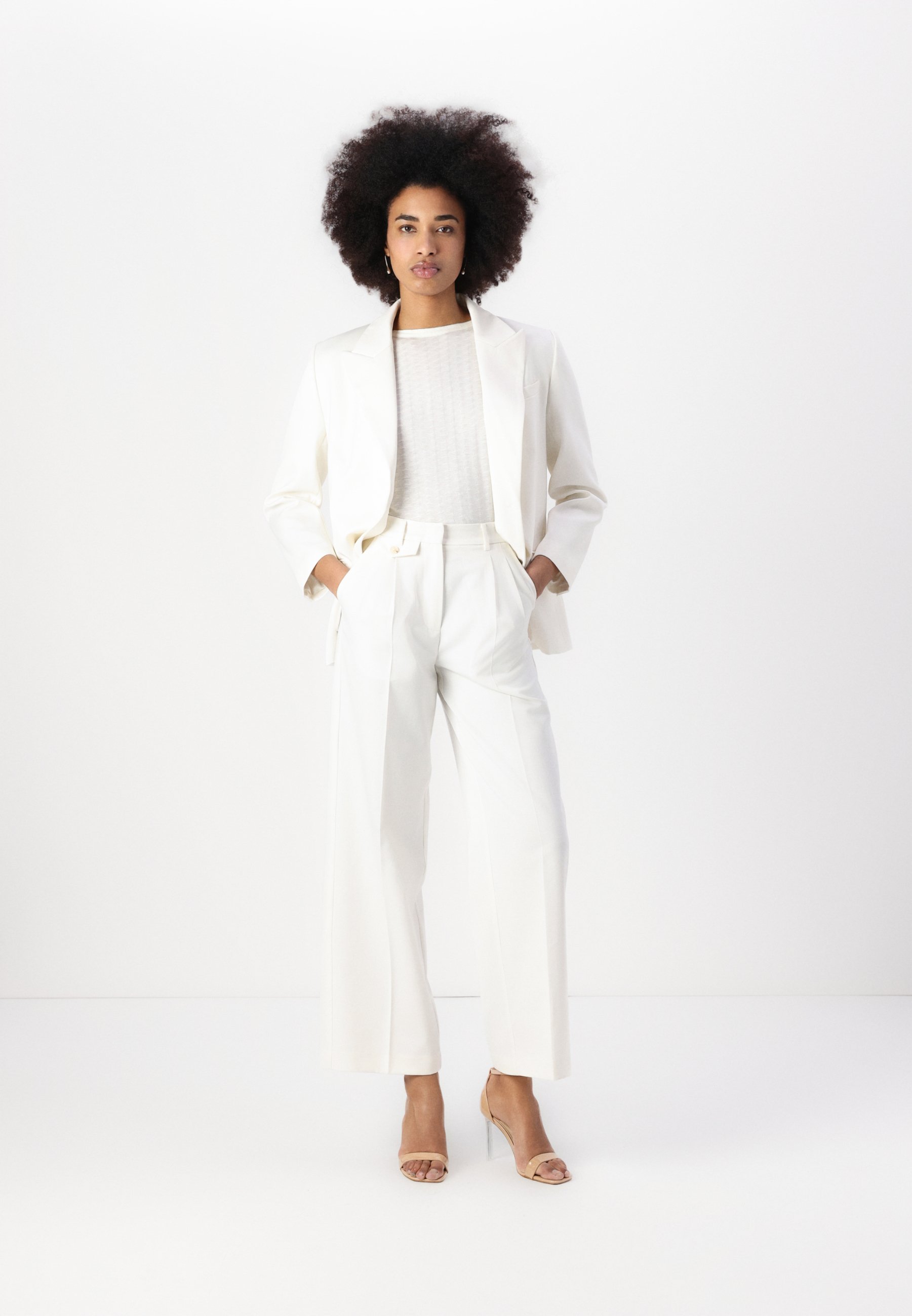 Malina YANA TAILORED WIDE PANTS - Trousers - white - Zalando.co.uk