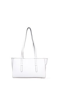 Borsa tote bianca con superficie texturizzata, doppie cinghie e cuciture nere lungo i bordi. Forma rettangolare con un ampio interno.