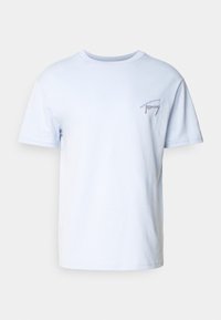 Lichtblauw katoenen T-shirt met korte mouwen, ronde hals en een klein bedrukt logo op de borst. Zachte textuur, eenvoudige uitstraling.