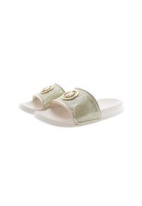 Infradito con una cinghia glitterata oro e un emblema circolare dorato, che presentano una suola beige, una texture liscia e un design aperto sulla punta.