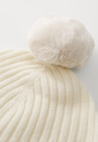 KNITID POM HAT - Bonnet - organic white